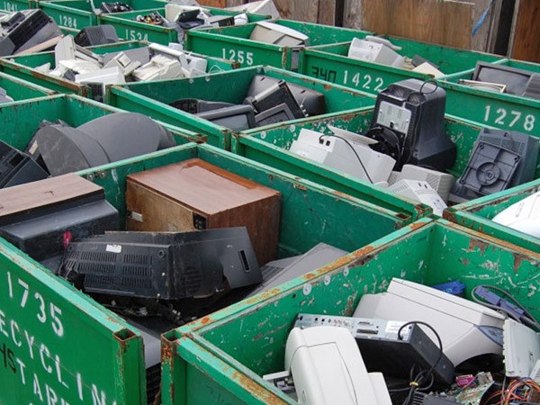 recupero-di-rifiuti-tecnologici-e-batterie